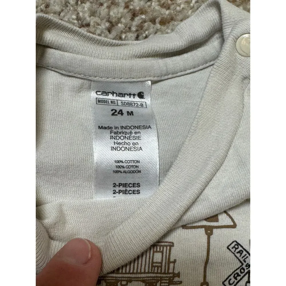 Carhartt Baby Boys Long Sleeve Graphic Bodysuit Lot Green Beige Size 24M